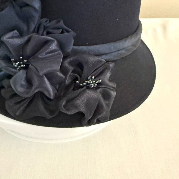 Isabelle Recanati Black Felt Hat with Sculpted Satin Flowers Dramatic Gothic Ele - Picture 11 of 16